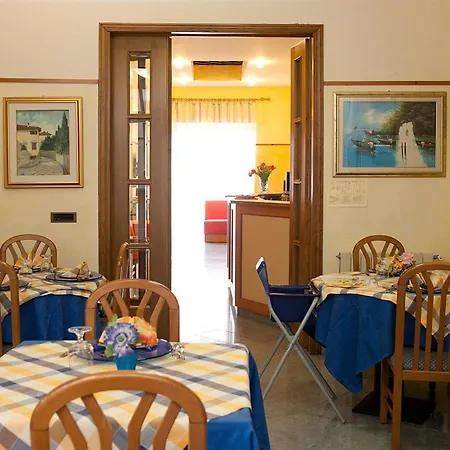 Hotel Dolly 3*