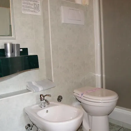 Hotel Dolly 3*