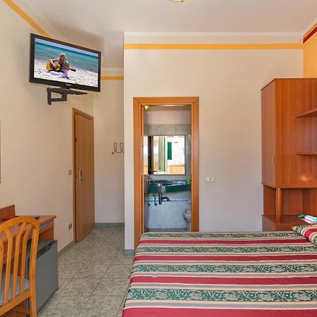 Hotel Dolly Viareggio